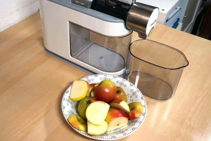 Test 1: 500 Gramm Äpfel mussten alle Entsafter verarbeiten.