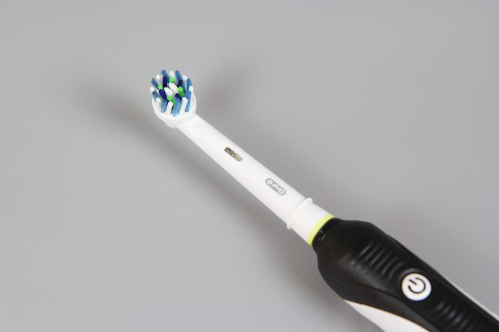 elektrische Zahnbürste Test: Oral B Pro 750 Vorderansicht